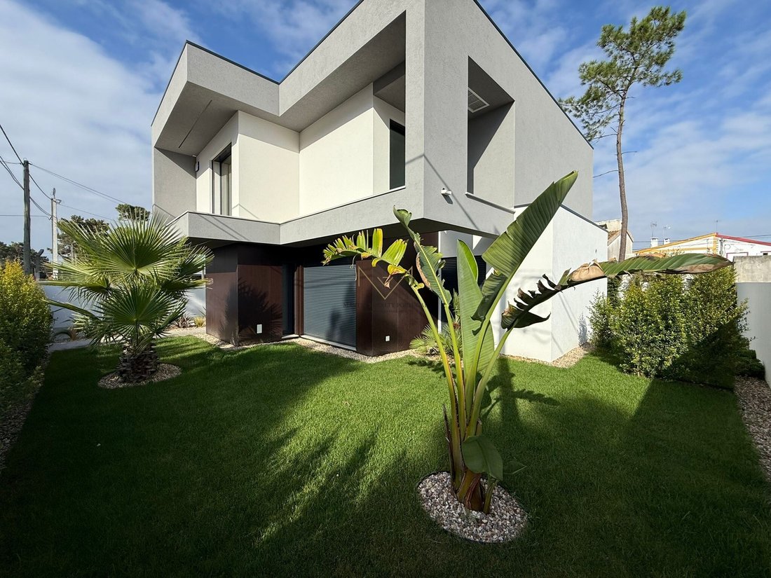 Villa in Aroeira, Charneca de Caparica e Sobreda, Portugal 5 - 16673809