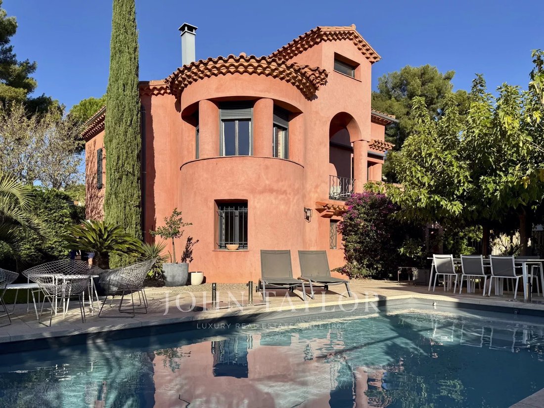 House in Bandol, Provence-Alpes-Côte d'Azur, France 1 - 16676191