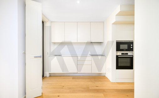 Apartment in Cedofeita, Santo Ildefonso, Se, Miragaia, Sao Nicolau e Vitoria, Porto District, Portugal 1