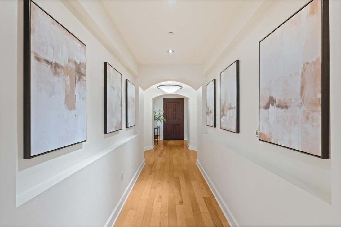 Condo in San Diego, California, United States 4 - 16680145