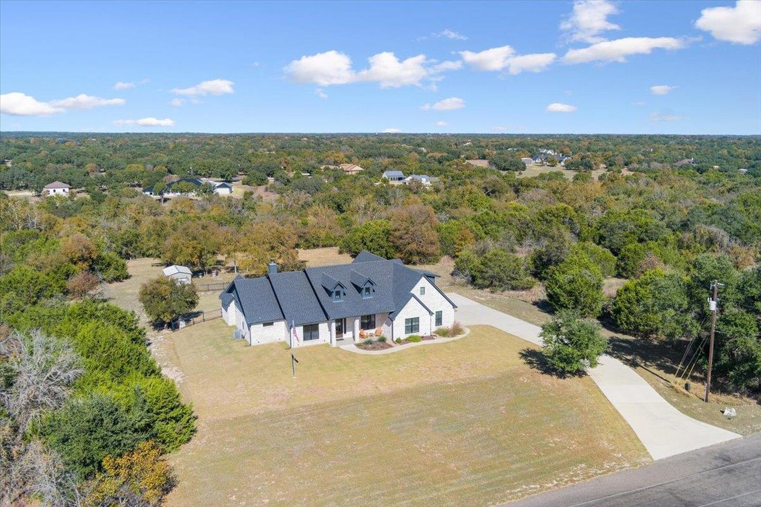 House in Salado, Texas, United States 1 - 16681550