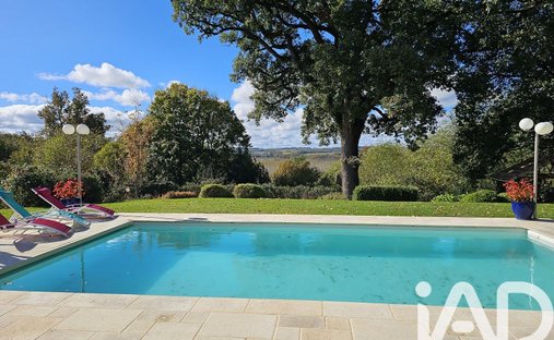 Castle for Sale in Marmande, Nouvelle-Aquitaine, France