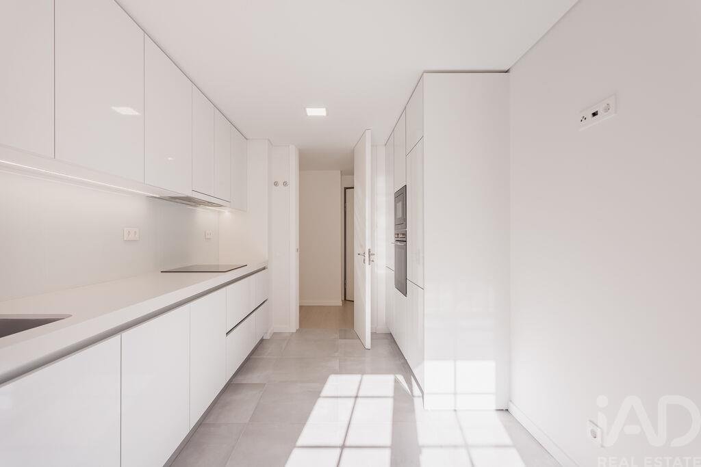 Apartment in Aguas Livres, Lisbon, Portugal 2 - 16655598
