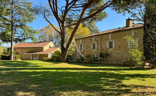 Castle for Sale in Prayssac, Occitanie, France