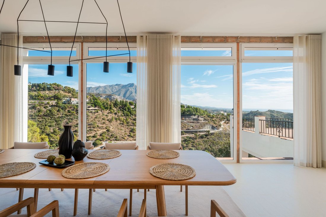 Villa in El Madroñal, Benahavis, Spain 5 - 16676380