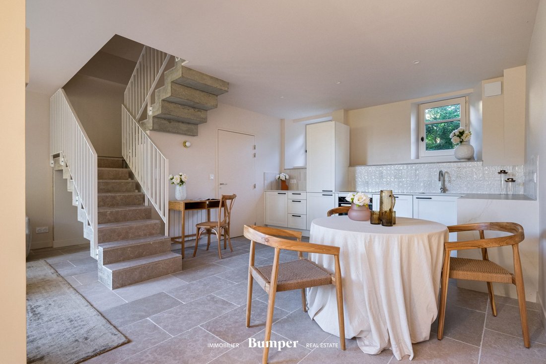 Wohnung in Champvert-Point du Jour-Saint Irénée, Lyon 5e Arrondissement, Lyon 5 - 16681756