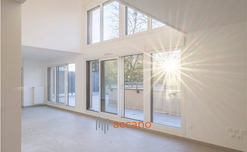 Castle for Sale in Bourg-en-Bresse, Auvergne-Rhône-Alpes, France