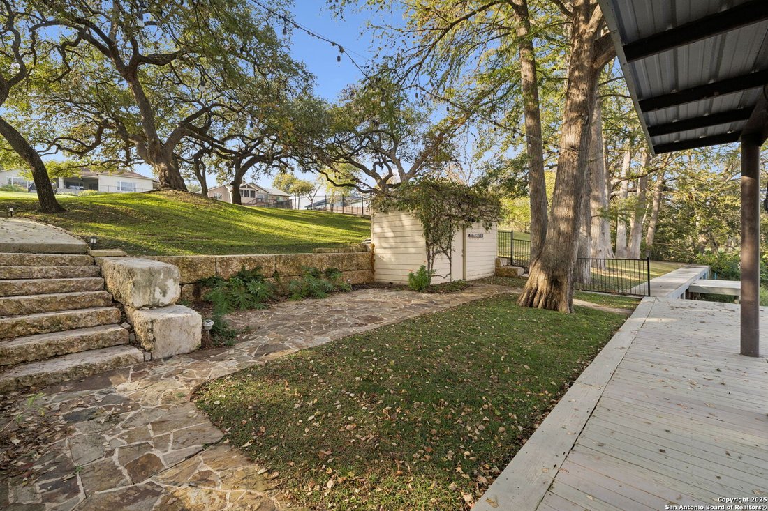 House in Seguin, Texas, United States 5 - 16675410