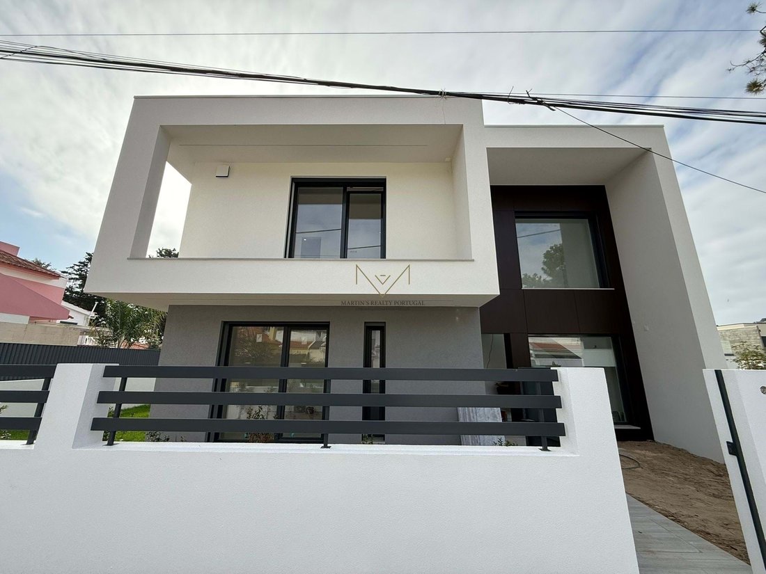 Villa in Aroeira, Charneca de Caparica e Sobreda, Portugal 1 - 16673810