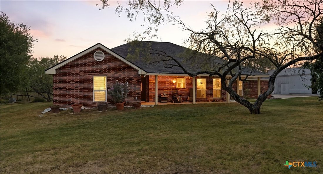 House in Kingsbury, Texas, United States 1 - 16675413