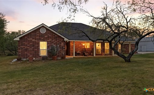 House in Kingsbury, Texas, United States 1