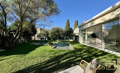 Villa in Val de Cagne-Colline Route de Vence, Cagnes-sur-Mer, France 1