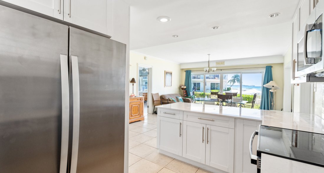 Apartment in George Town, George Town, Cayman Islands 5 - 14567398