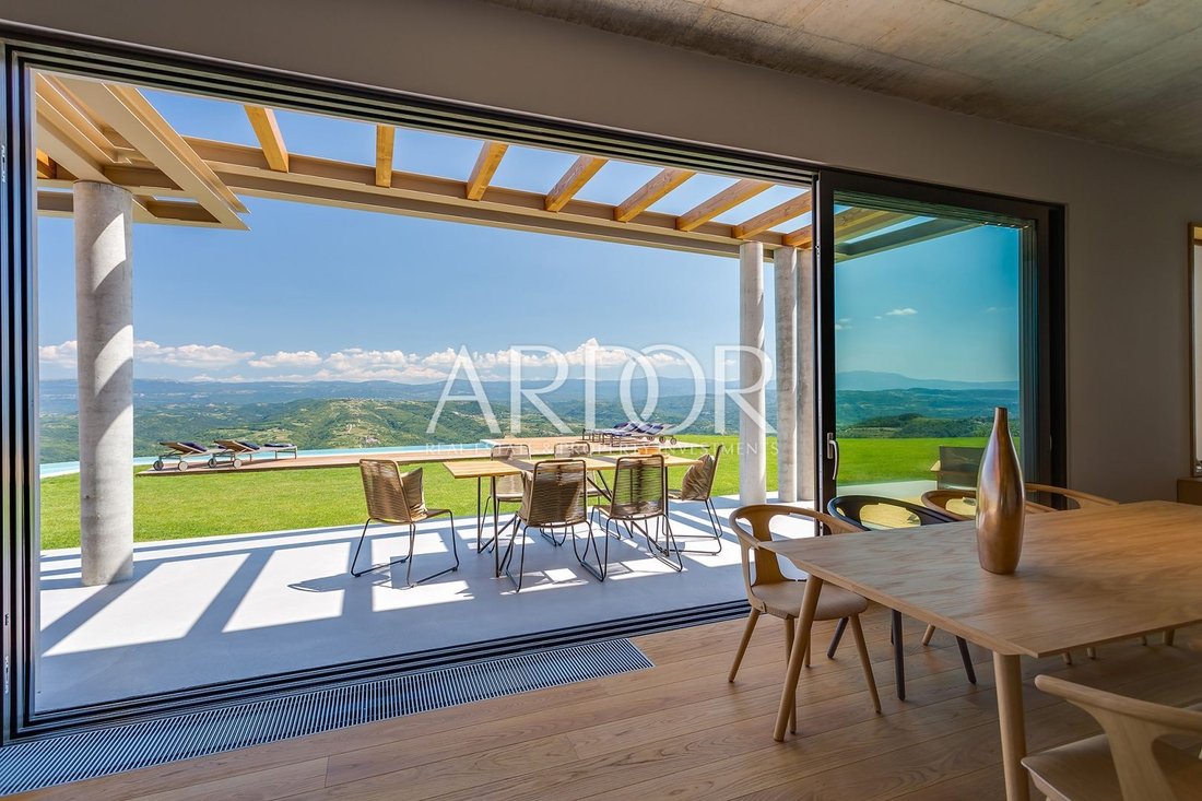 Villa in Opcina Motovun, Istria County, Croatia 1 - 16676671