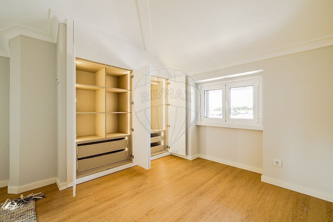 Apartment in Carcavelos e Parede, Lisbon, Portugal 1 - 16677912