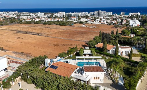 Villa in Protaras, Bezirk Famagusta, Zypern 1