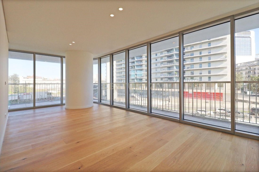 Apartment in Campolide, Lisbon, Portugal 5 - 14385230