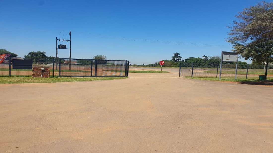 House in Vanderbijlpark, Free State, South Africa 4 - 16673586