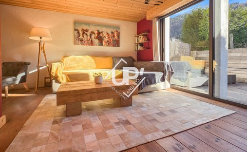Chalet in La Clusaz, Auvergne-Rhône-Alpes, France 1