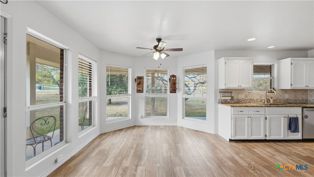 House in Kingsbury, Texas, United States 4 - 16675413