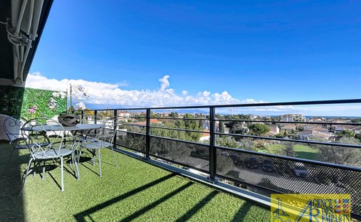 Apartment in Les Cougoulins-Rastines, Antibes, France 1