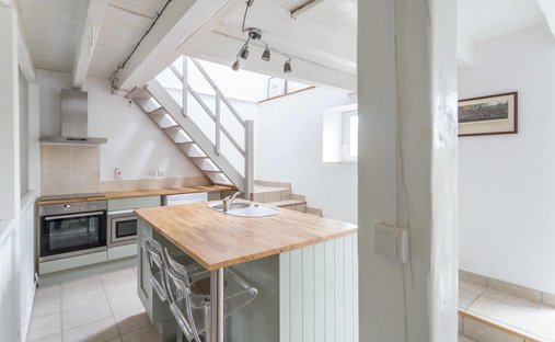 Castle for Sale in Penne-d'Agenais, Nouvelle-Aquitaine, France