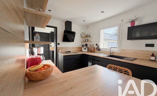 House 379m² Living Space, Great Comfort And Geothermal Energy