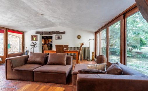 Castle for Sale in Penne-d'Agenais, Nouvelle-Aquitaine, France