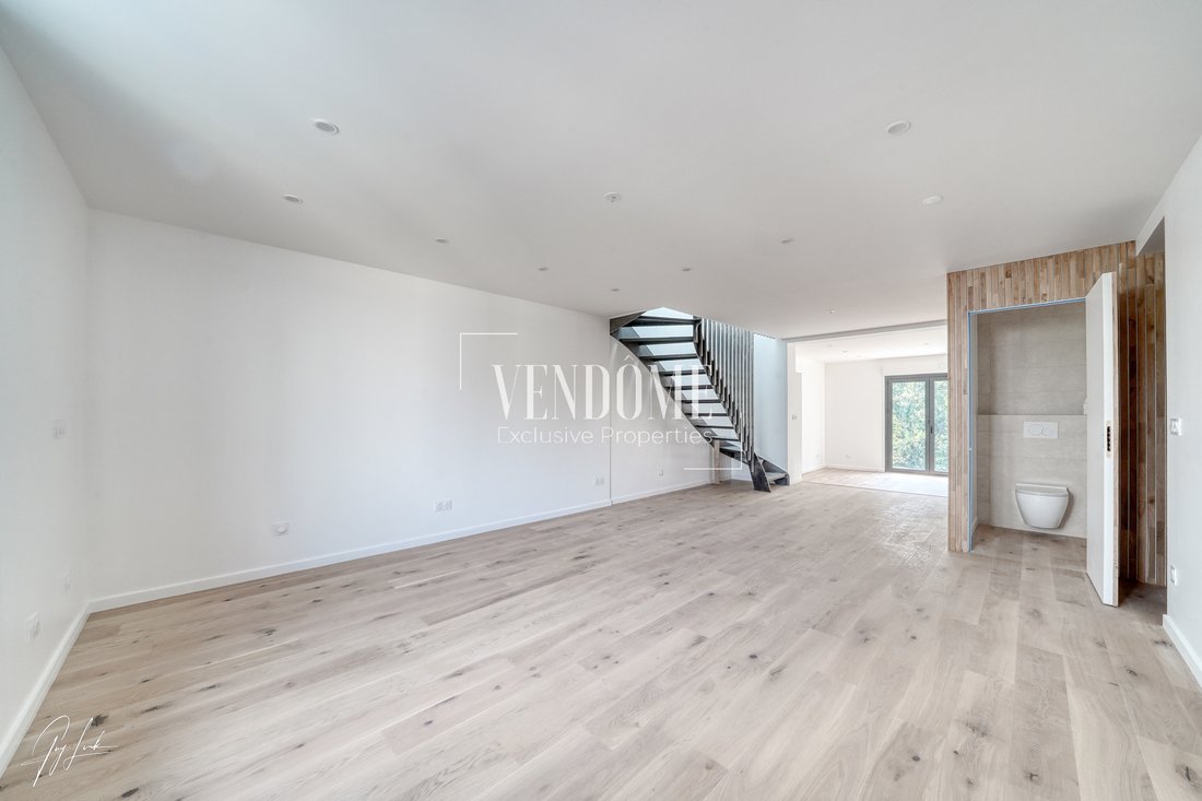 Apartment in Plateau Ouest, Suresnes, France 1 - 16681431