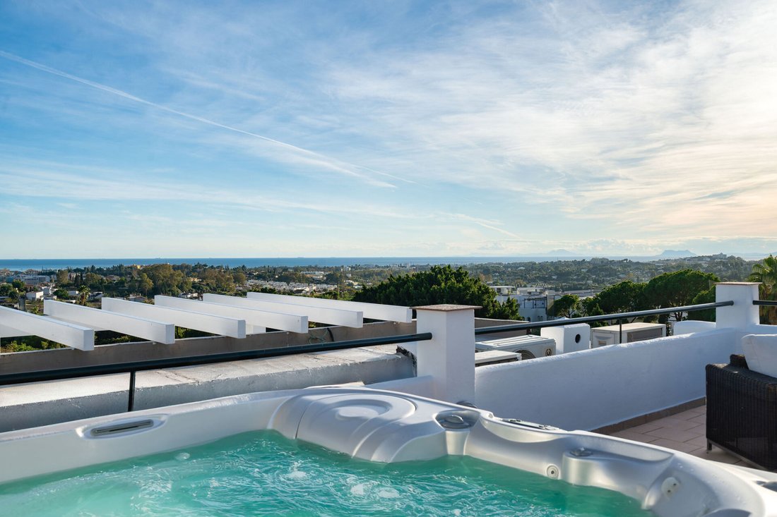 Penthouse in La Quinta, Benahavis, Andalusia 4 - 16678056