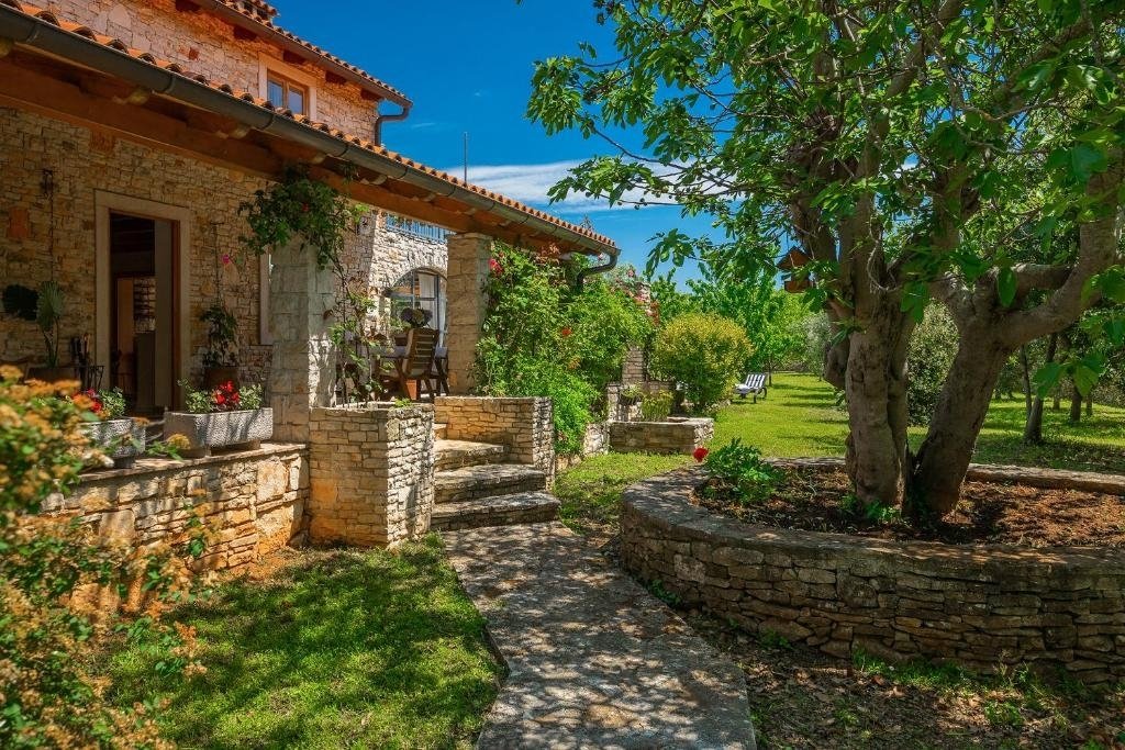Villa in Svetvincenat, Istria County, Croatia 4 - 16675104