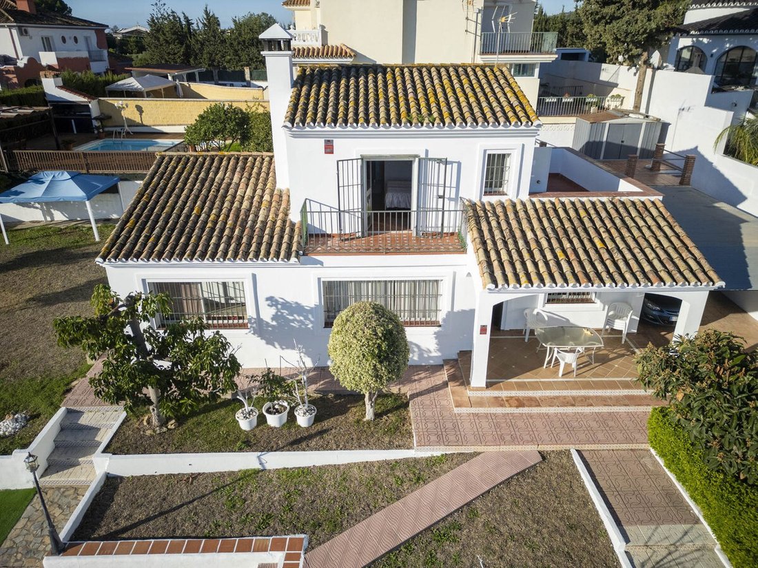 Villa in Estepona, Andalusia, Spain 1 - 16649702