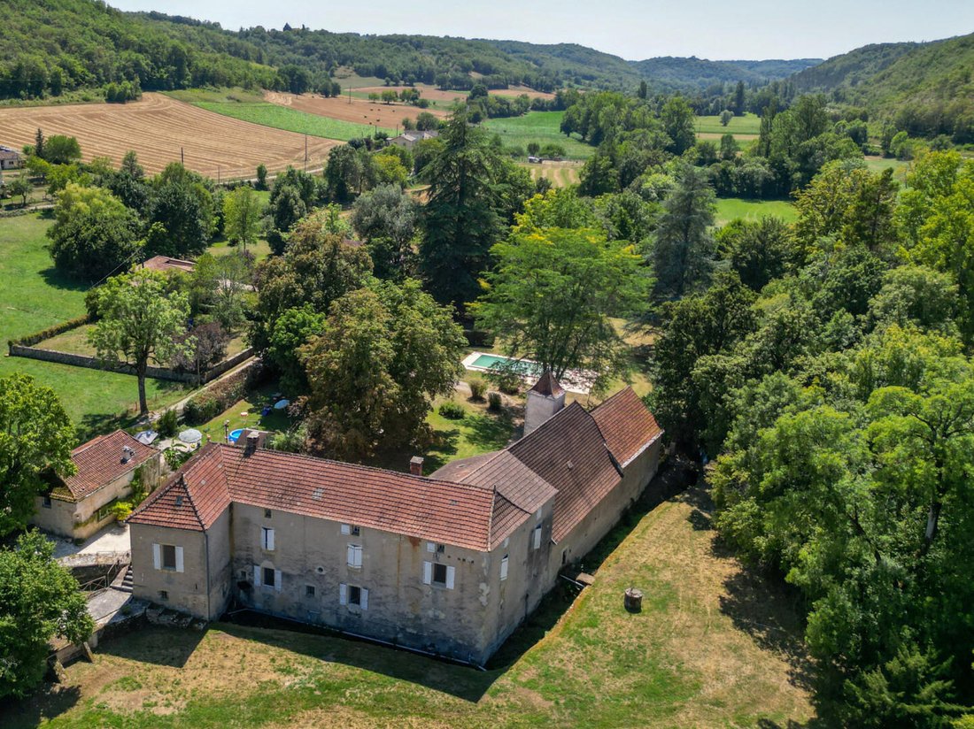 Estate in Catus, Occitania, France 1 - 16674485