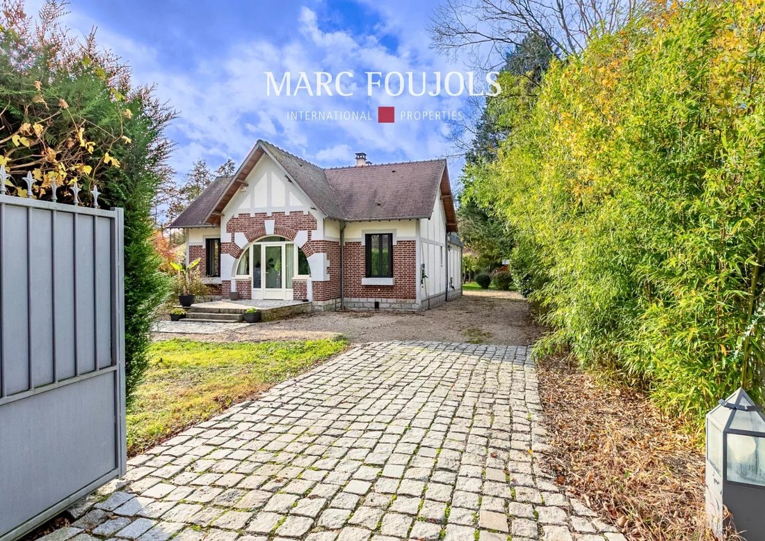 House in Ouest, Lamorlaye, France 1 - 16673083
