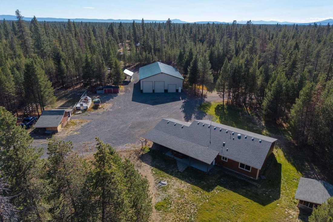 House in La Pine, Oregon, United States 1 - 16673536