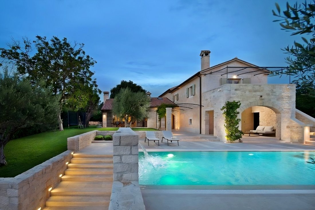 Villa in Višnjan, Istria County, Croatia 1 - 16675084