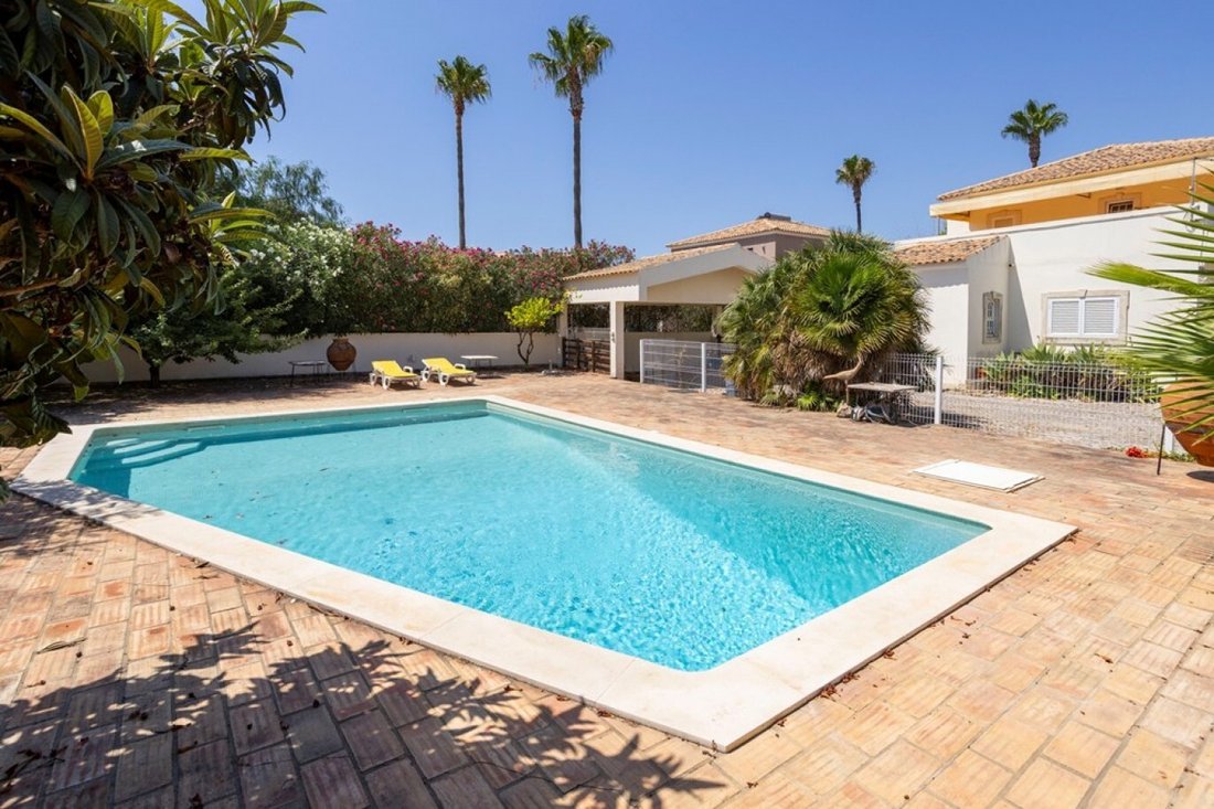 House in Loule (Sao Clemente), Algarve, Portugal 1 - 16675793
