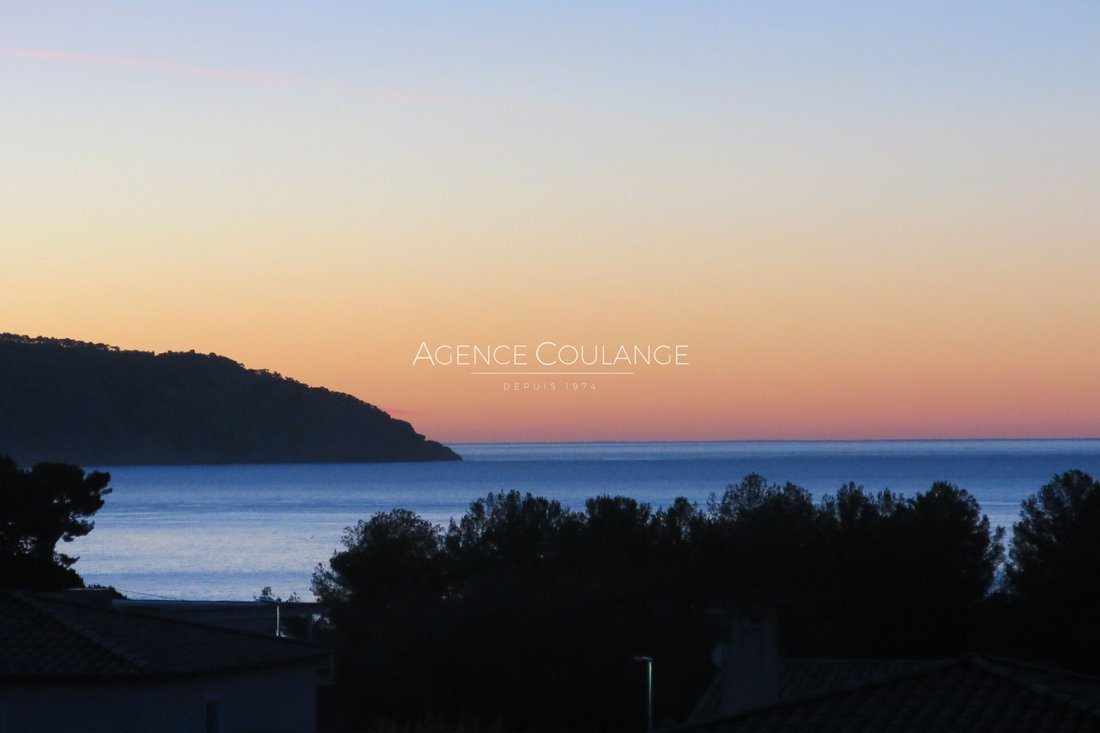Villa in La Ciotat, Provence-Alpes-Côte d'Azur, France 2 - 16301457
