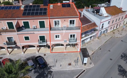 House in Ferragudo, Algarve, Portugal 1