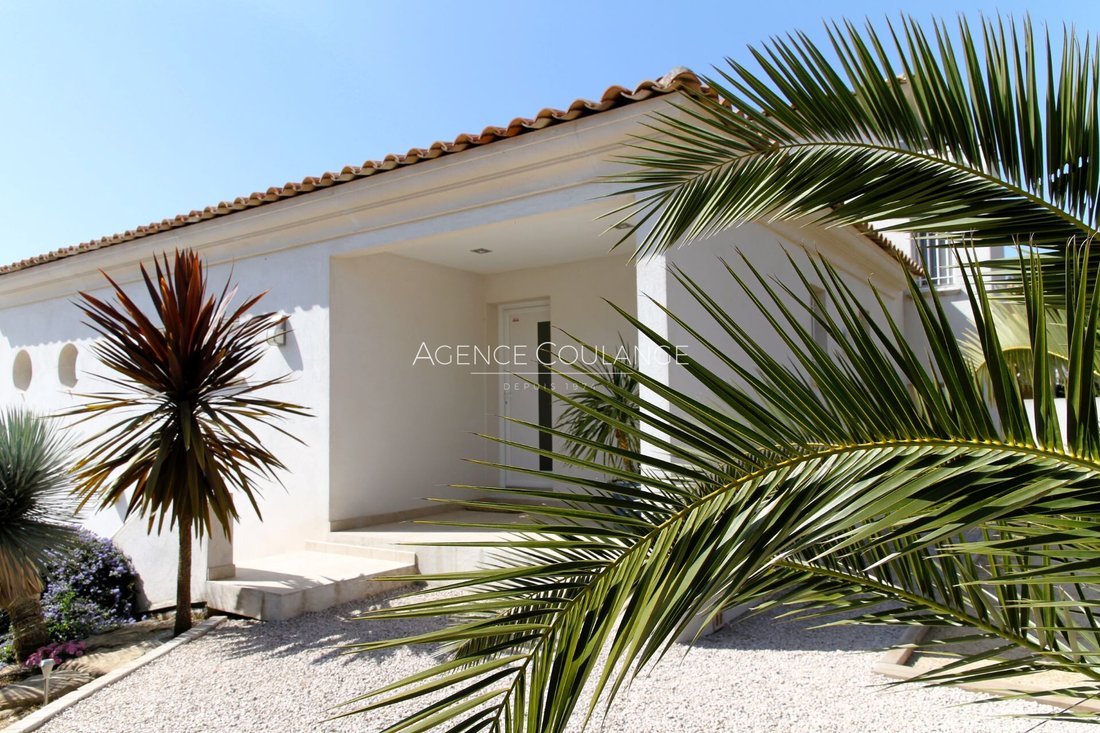 Villa in La Ciotat, Provence-Alpes-Côte d'Azur, France 1 - 16301457