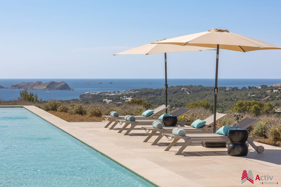 Villa in Santa Eularia des Riu, Balearic Islands, Spain 4 - 16679748