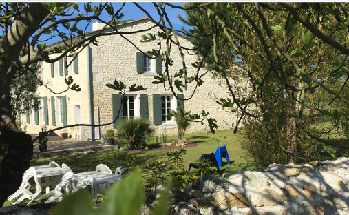 Castle for Sale in Le Gua, Nouvelle-Aquitaine, France