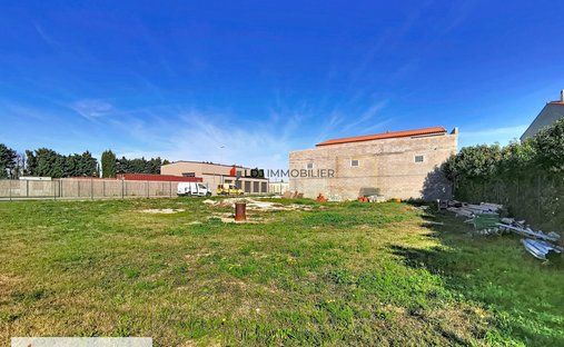 House in Bages, Occitania, France 1