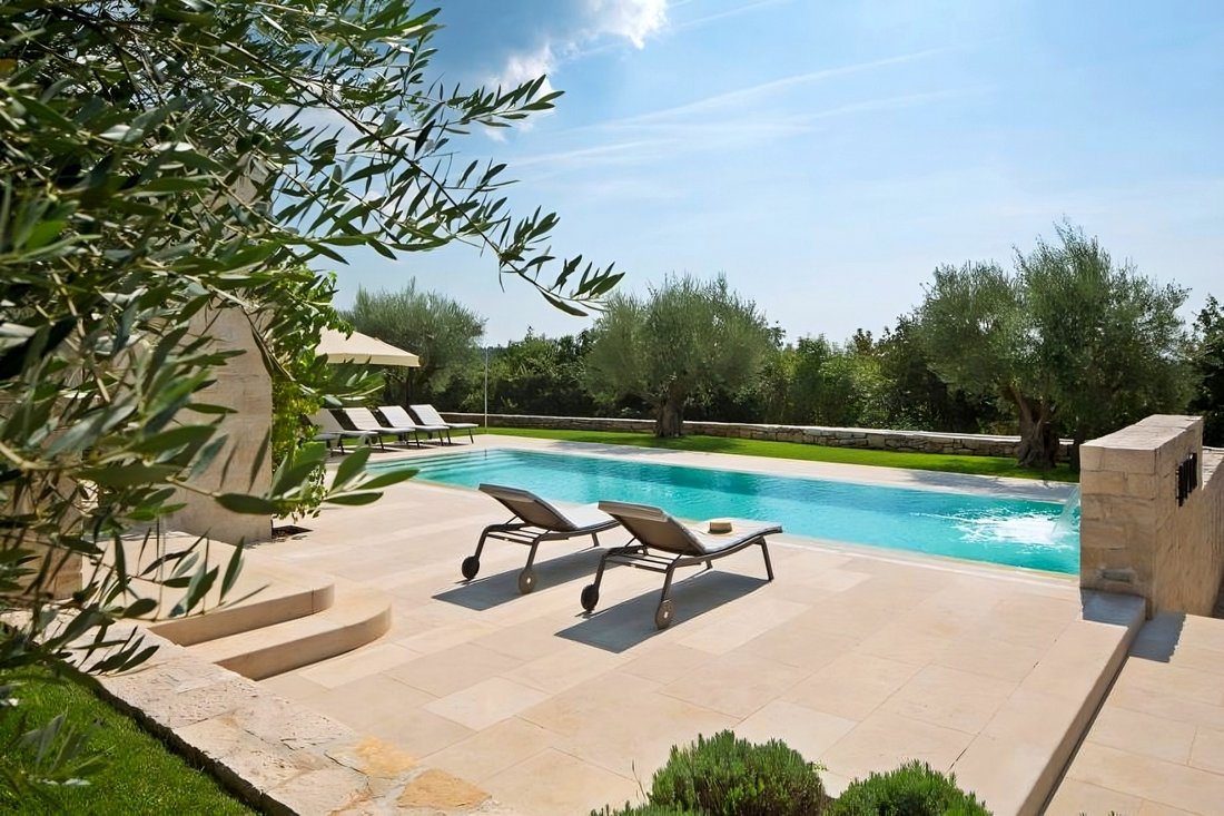 Villa in Višnjan, Istria County, Croatia 2 - 16675084
