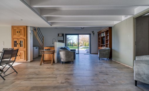 Castle for Sale in Le Gua, Nouvelle-Aquitaine, France