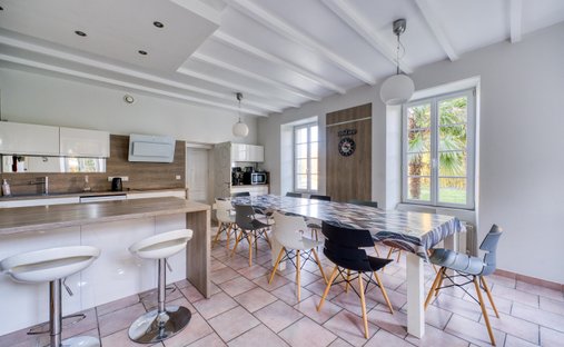 Castle for Sale in Le Gua, Nouvelle-Aquitaine, France