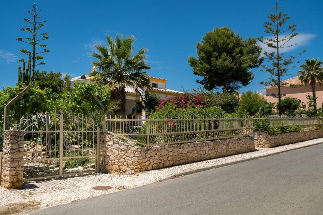House in Praia dos Pescadores, Olhos de Agua, Portugal 1 - 16675771