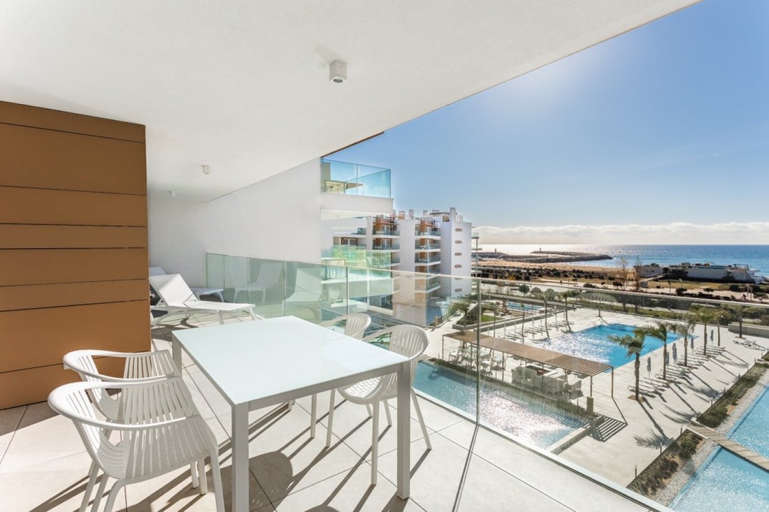 House in Quarteira, Algarve, Portugal 1 - 16675782