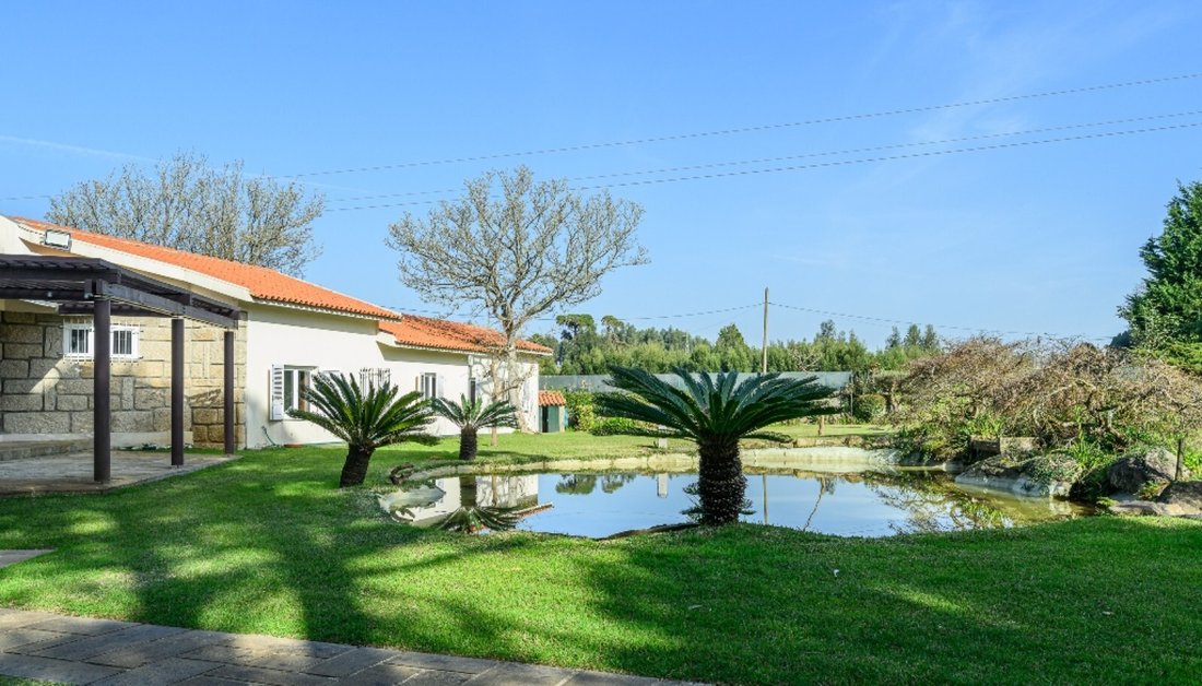 House in Vilar e Mosteiro, Porto District, Portugal 3 - 16675783