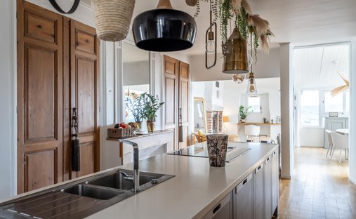 Castle for Sale in Penne-d'Agenais, Nouvelle-Aquitaine, France